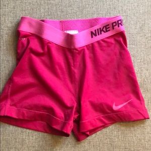 Nike pro never worn